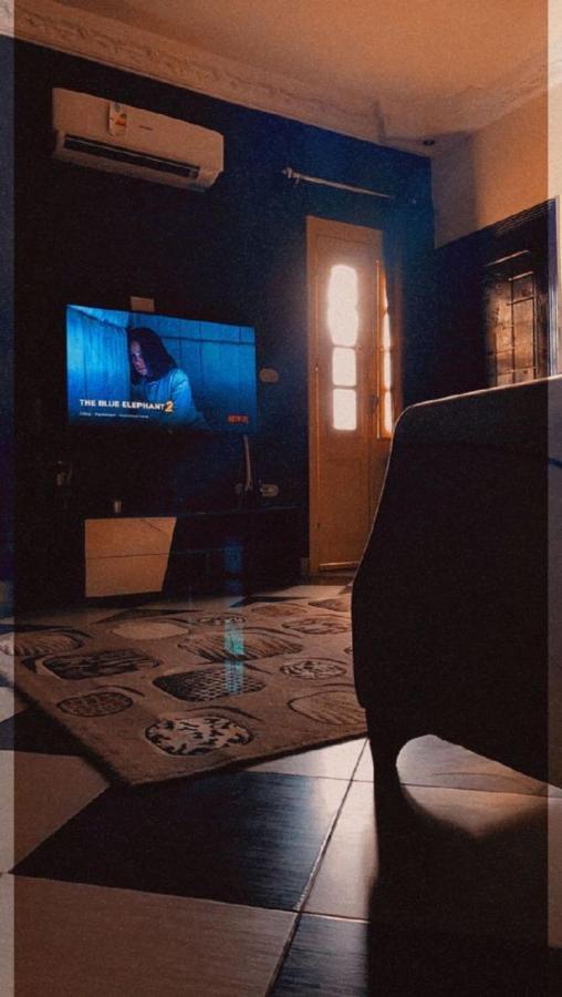 كلاسيك بمساحة خضراء قريبة من الحصري Apartment